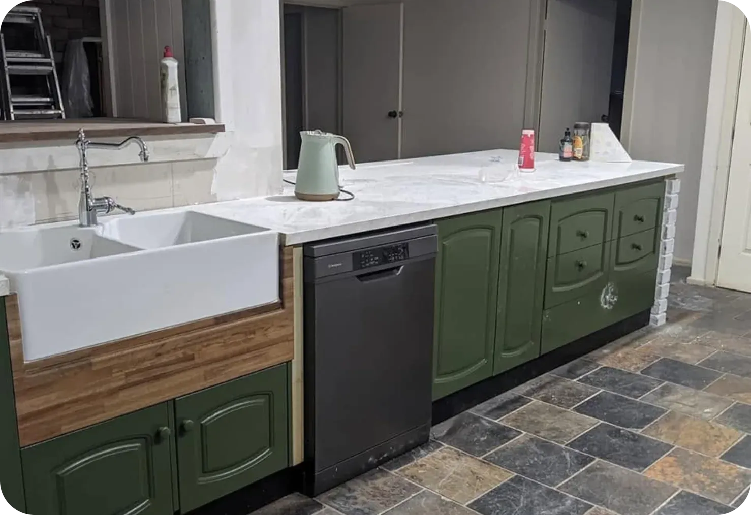Custom Kitchen & Cabinetry